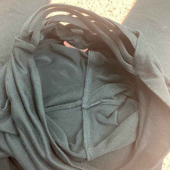 Bombshell Sportswear Sexy Back leggings - Picture 8 of 8